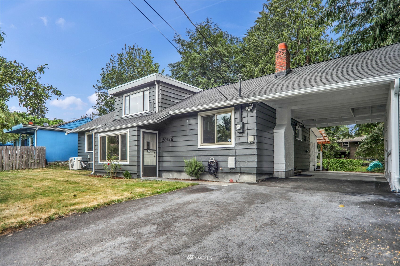Property Photo:  20226  24th Avenue NE  WA 98155 