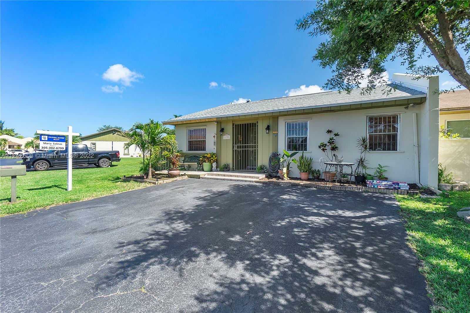 Property Photo:  12350 SW 110th S Canal St Rd  FL 33186 