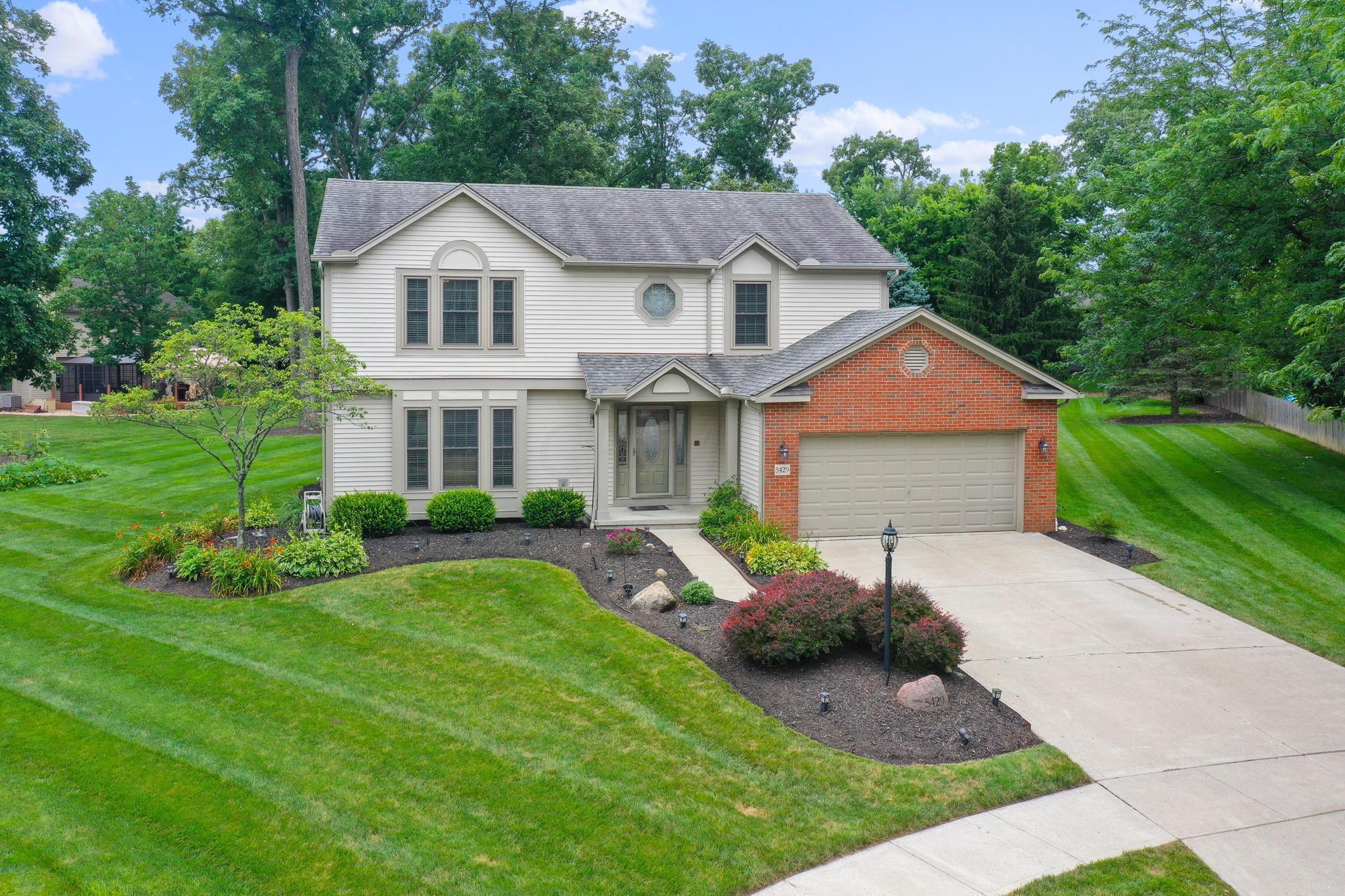 Property Photo: 5429 Blue Bell Court OH 43123