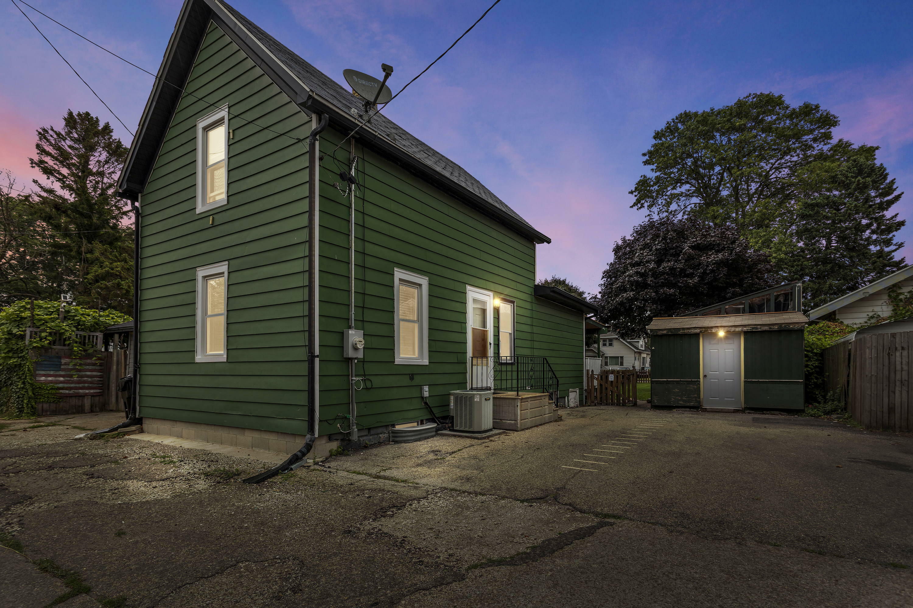 Property Photo:  2120 Erie St  WI 53402 