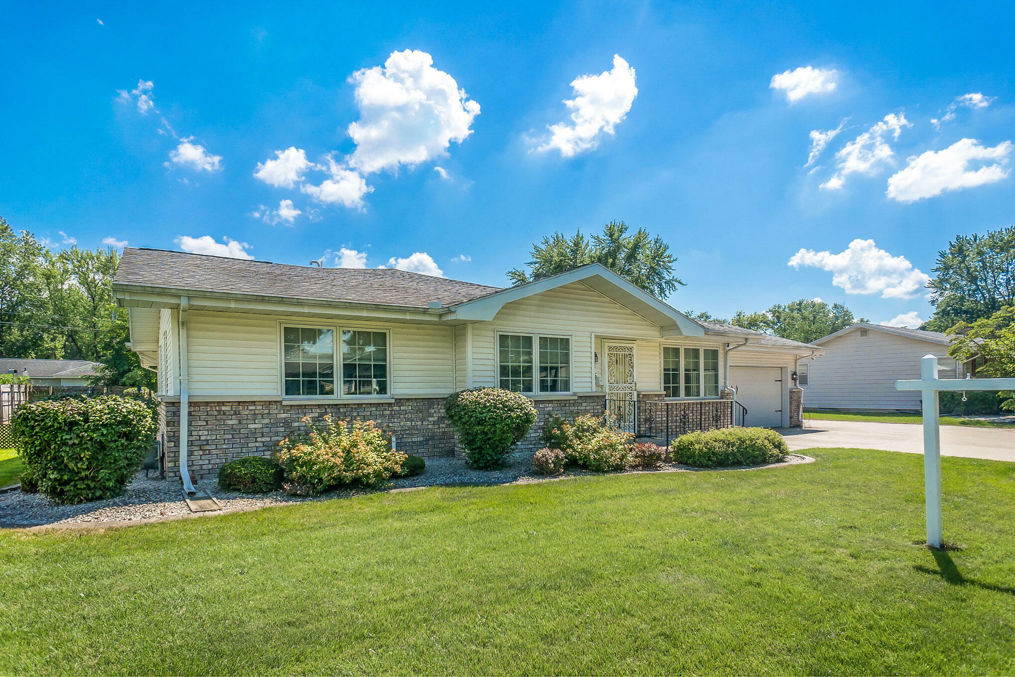 Property Photo: 106 Prairie Avenue MI 49099