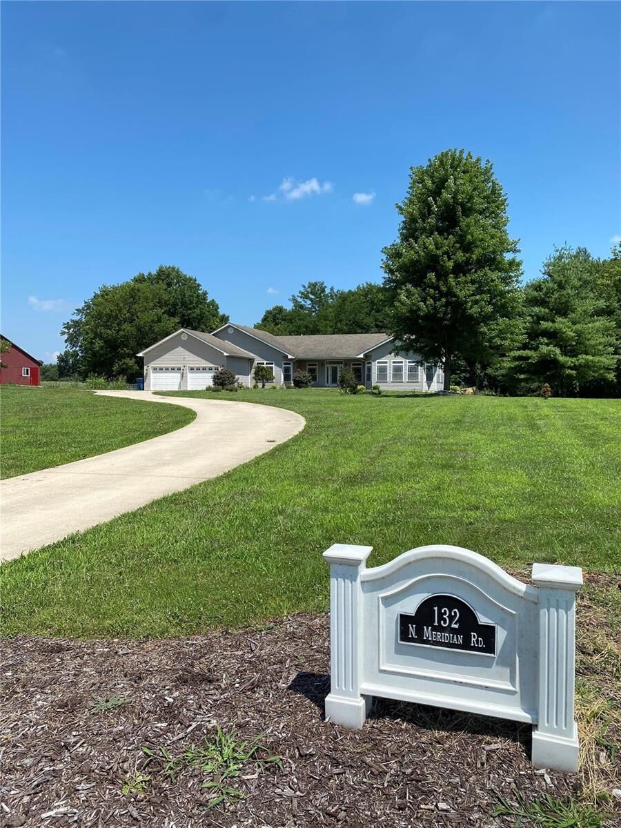 Property Photo: 132 N Meridian Road IL 62034