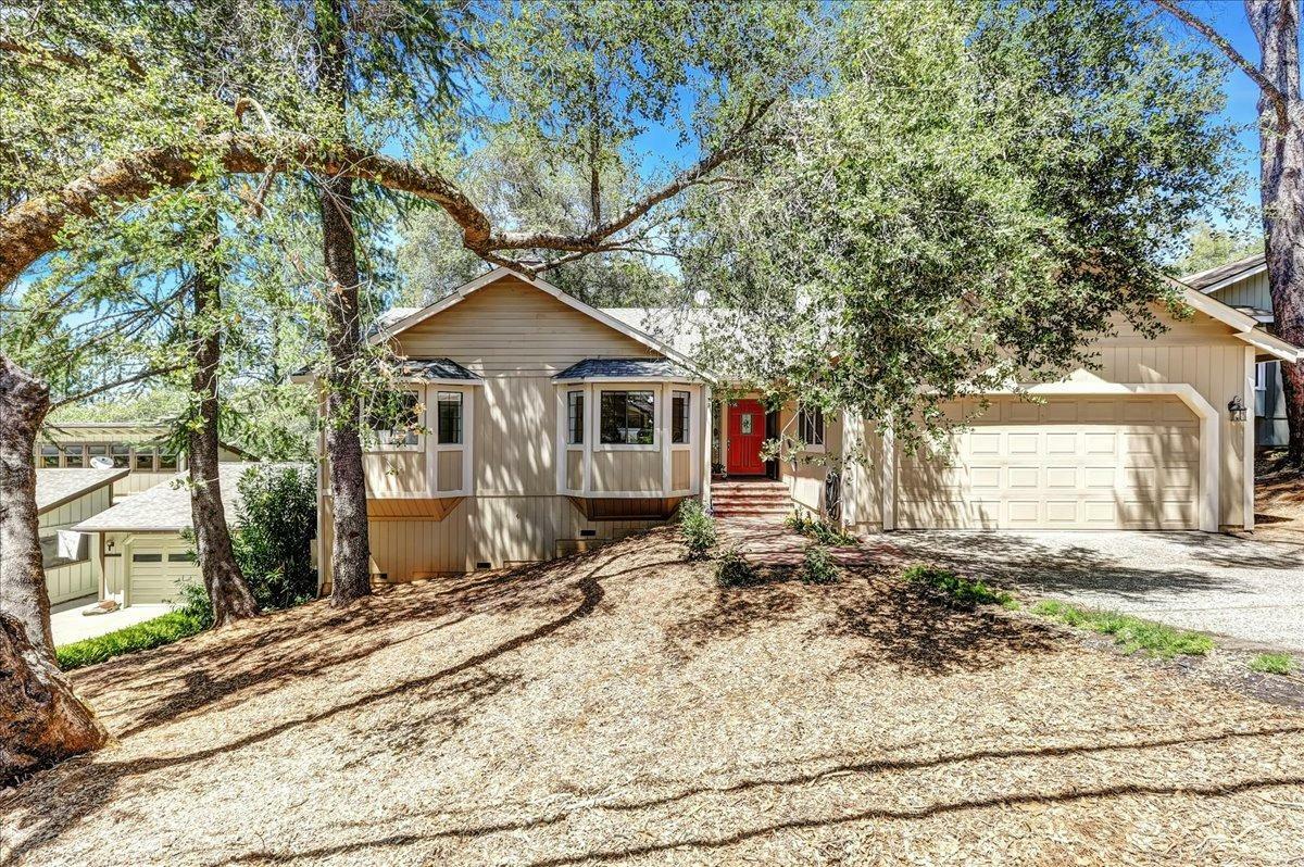 Property Photo: 17806 Jayhawk Drive CA 95946