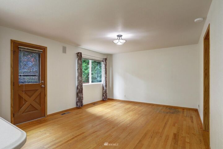 Property Photo:  16815 126th Avenue NE  WA 98072 