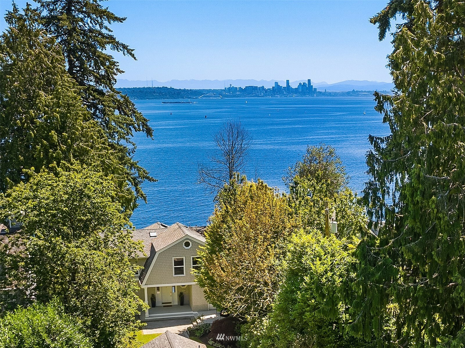 Property Photo:  8760 Grand Avenue NE  WA 98110 