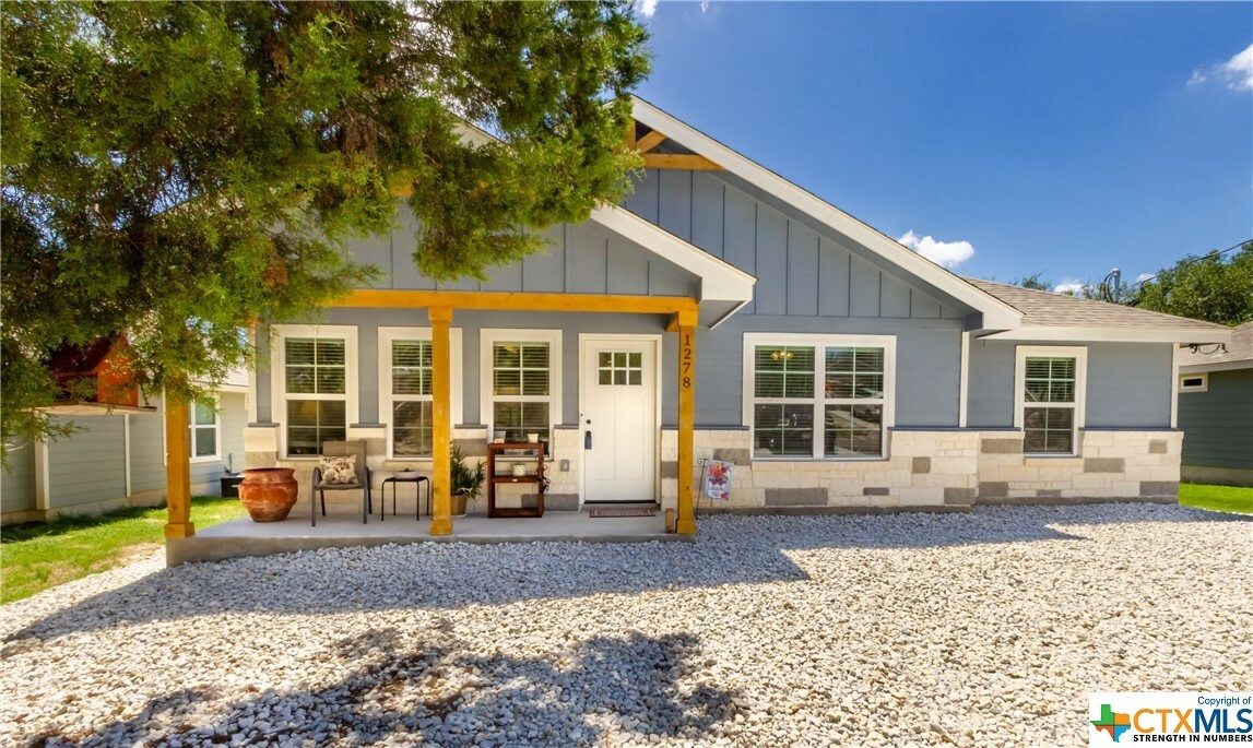 Property Photo: 1278 Green Meadow Lane TX 78070