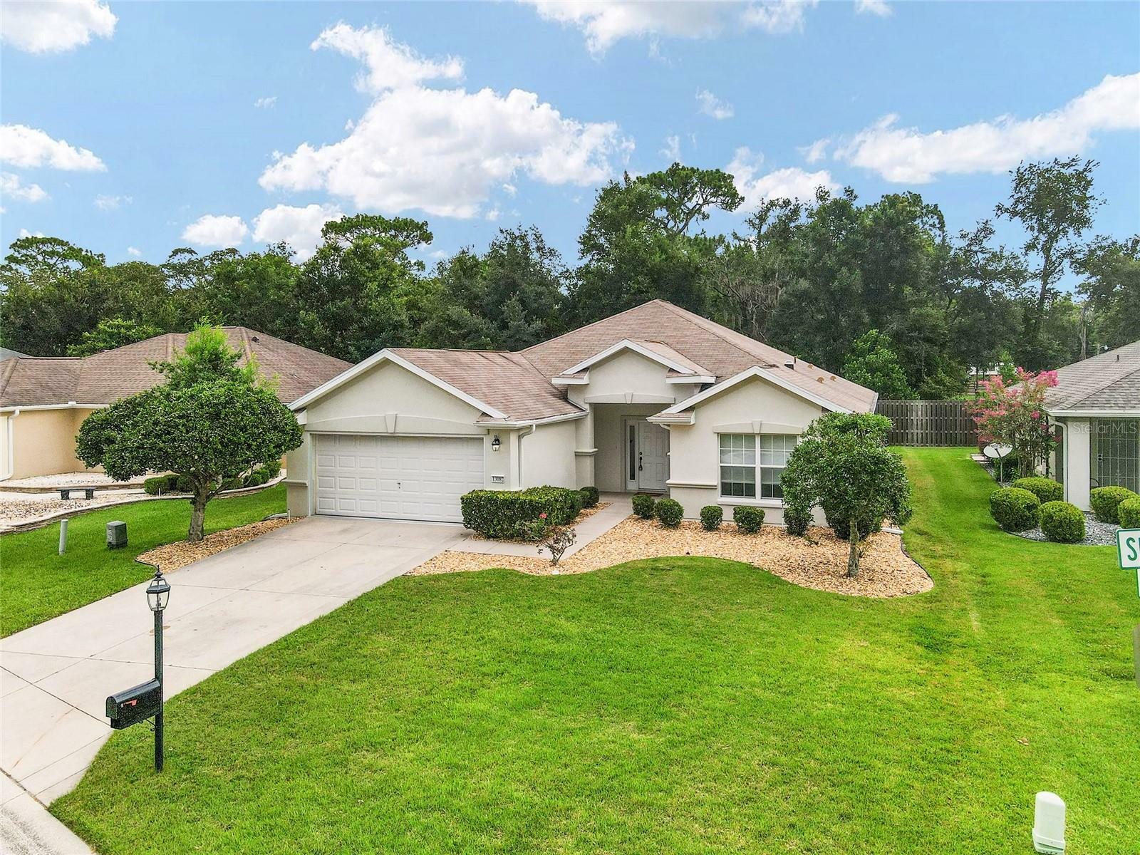 Property Photo: 13082 SE 86th Circle FL 34491