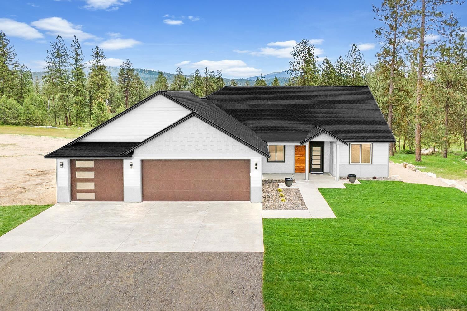 Property Photo: 4221 E Molly Jean Ln WA 99003