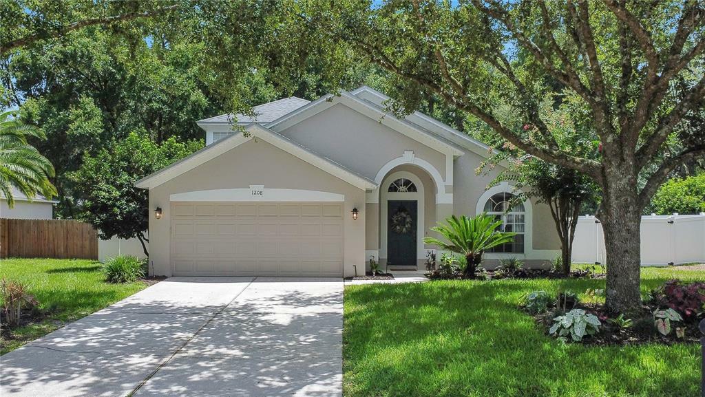 Property Photo:  1208 Reagans Reserve Boulevard  FL 32712 