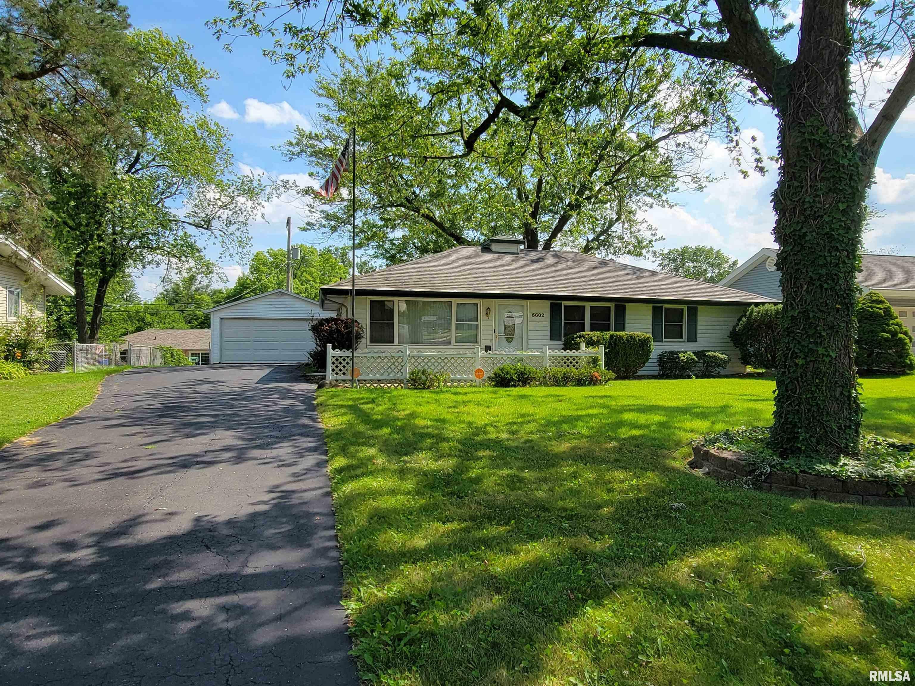 Property Photo:  5602 N Hamilton  IL 61614 