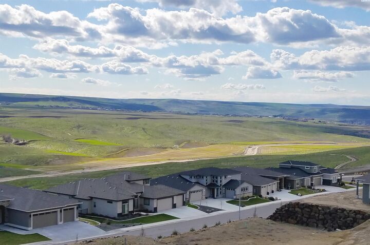 Property Photo: 6911 W 22nd Place Lot16 WA