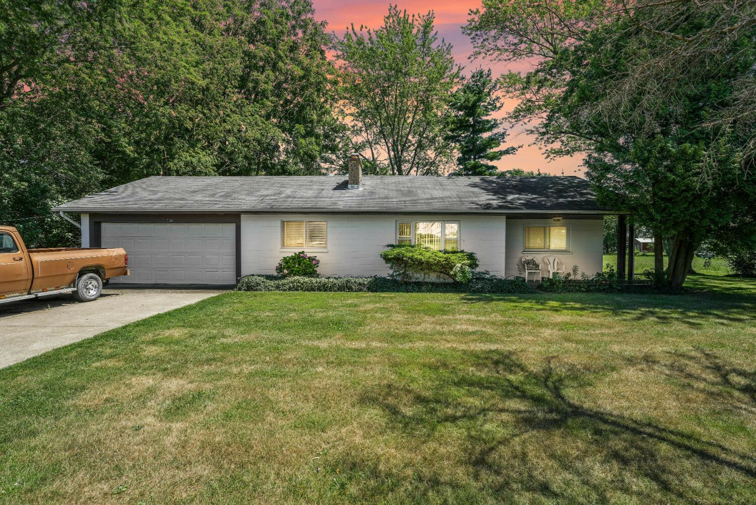 Property Photo:  7126 E Chicago Road  IN 46552 