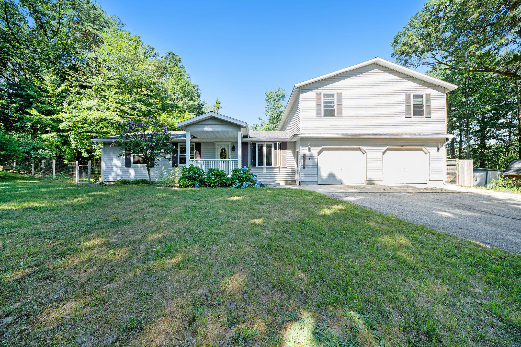 Property Photo:  201 Montcalm Avenue SE  MI 49331 