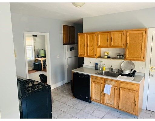 Property Photo:  48 Cypress St 2  MA 02472 