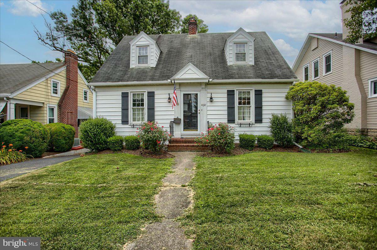 Property Photo: 408 E Main Street PA 17011
