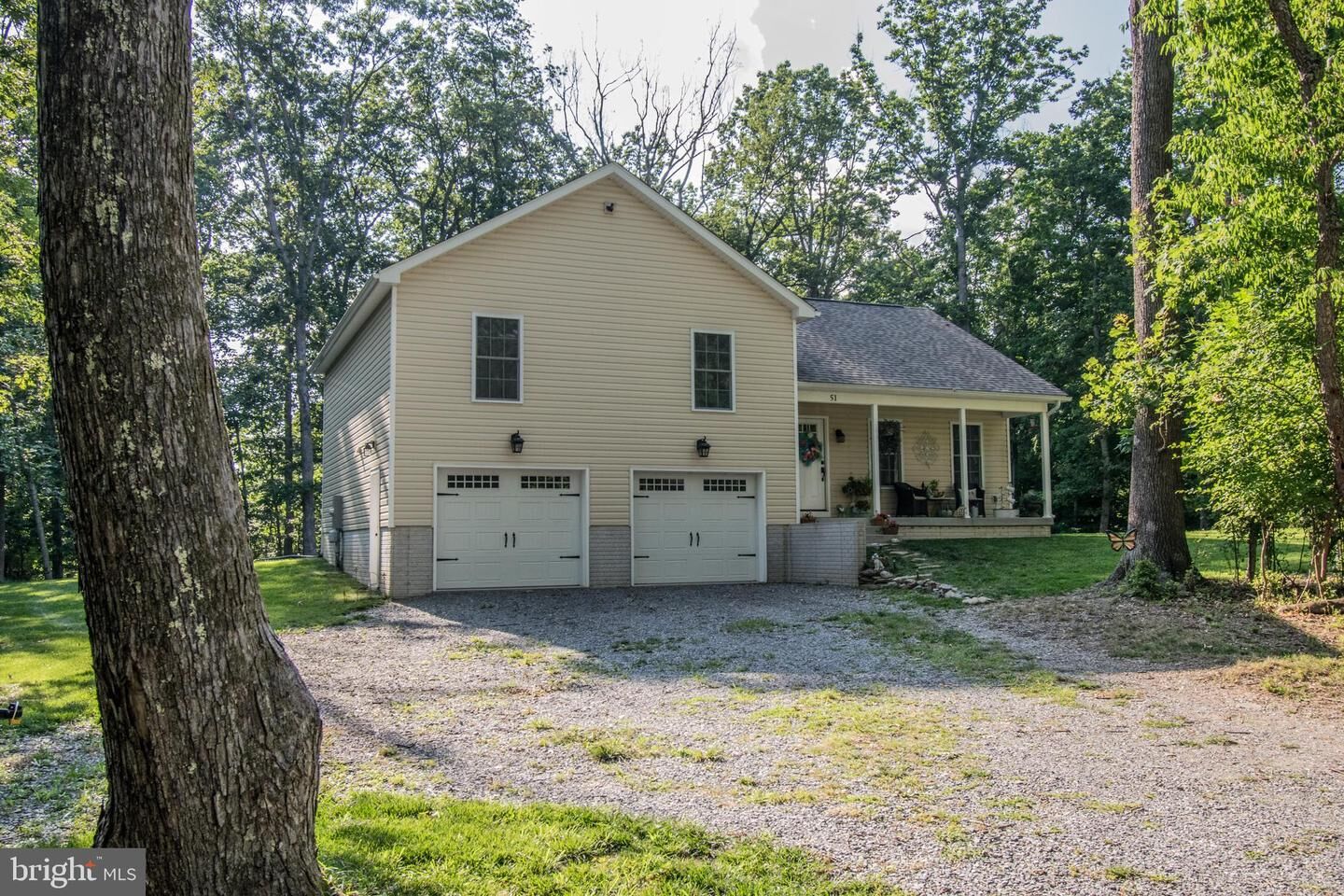 Property Photo: 51 Aspen Lane VA 20135