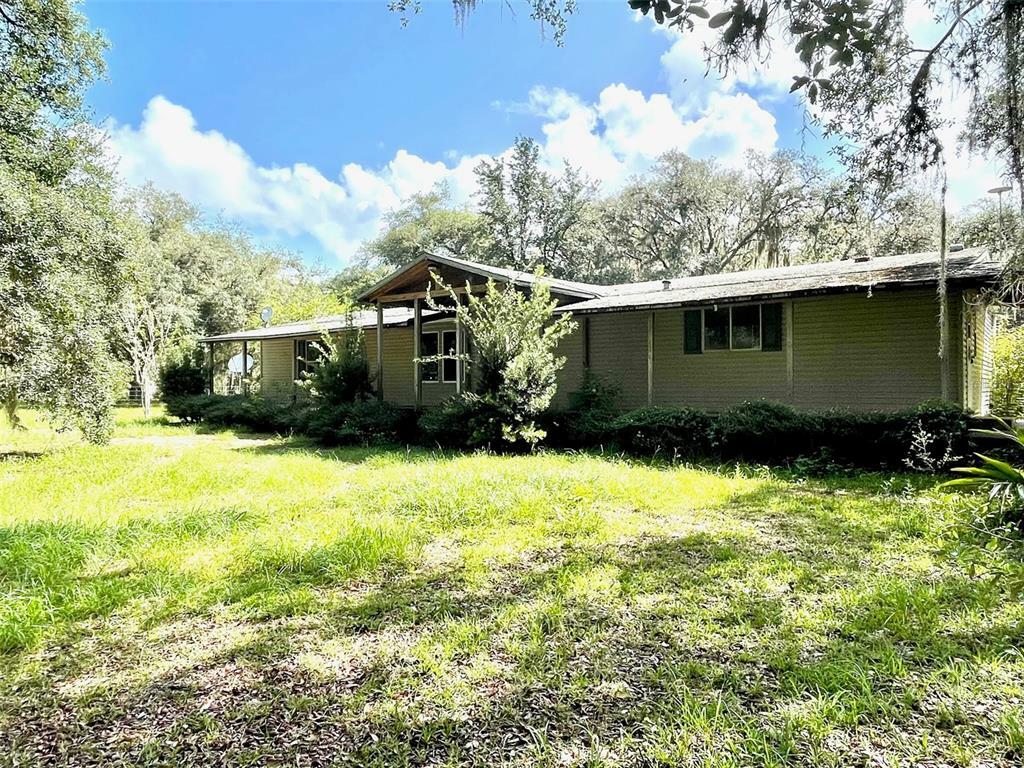 Property Photo: 1631 Sils Road FL 33898
