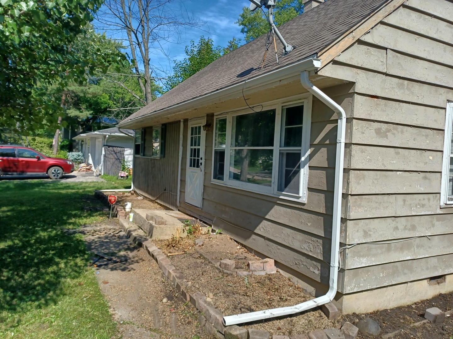 Property Photo: 18114 Lindenwood Drive IL 60030
