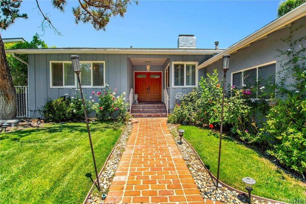 Property Photo: 22137 Califa Street CA 91367