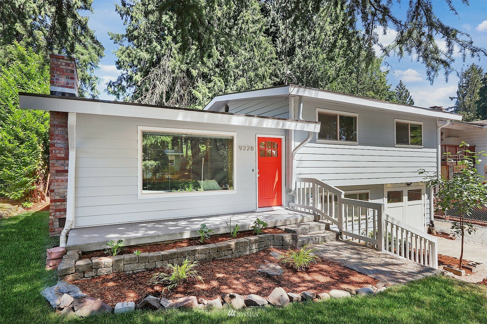 Property Photo:  9228 NE 183rd Street  WA 98011 