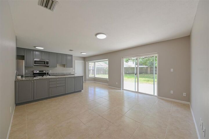Property Photo:  2602 Shorewood Lane  FL 34639 