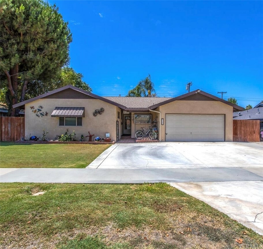 Property Photo:  4246 Lido Drive  CA 92503 