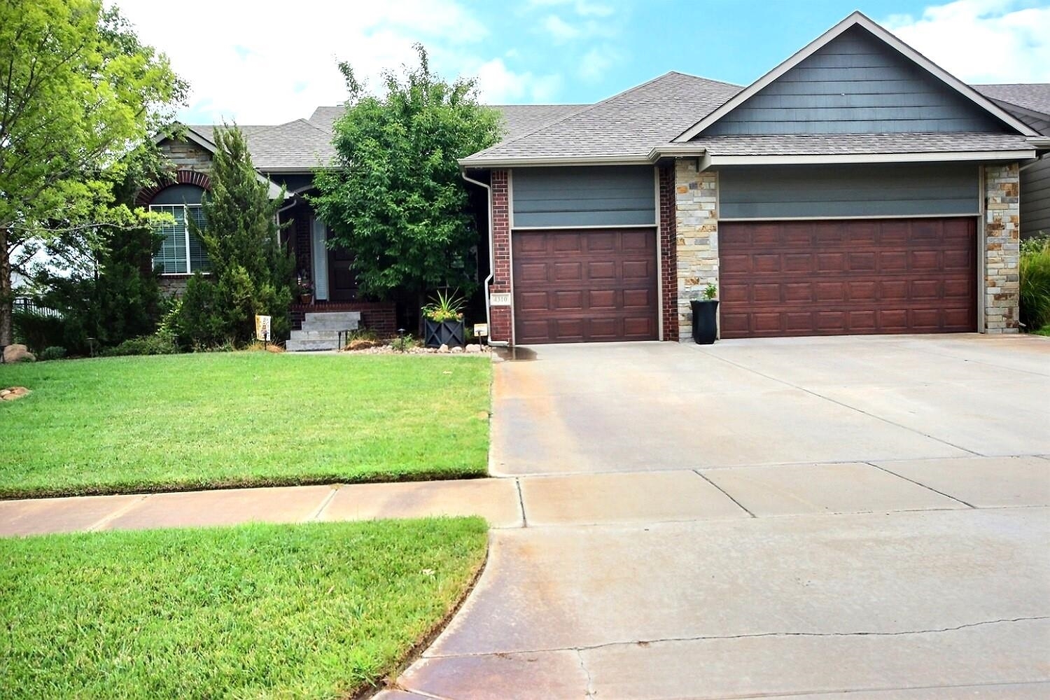 Property Photo:  4310 N Cimarron St  KS 67205 