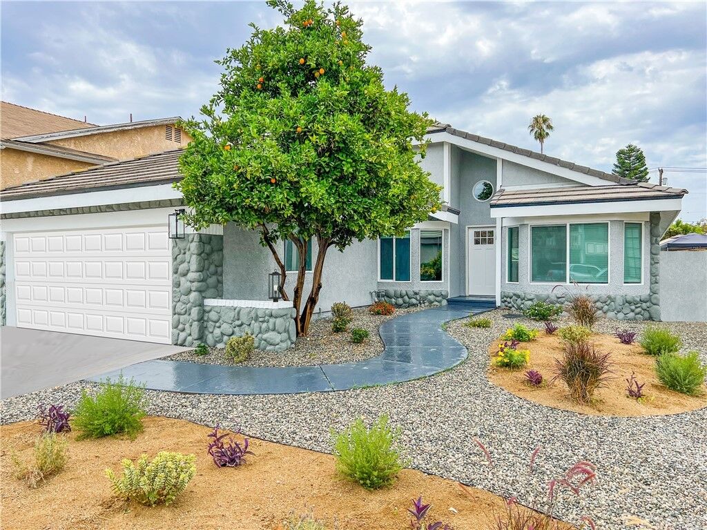 Property Photo:  20250 Ingomar Street  CA 91306 