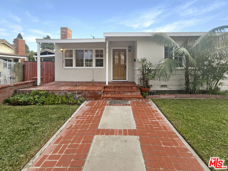 Property Photo:  212 E Charlotte Avenue  CA 92805 