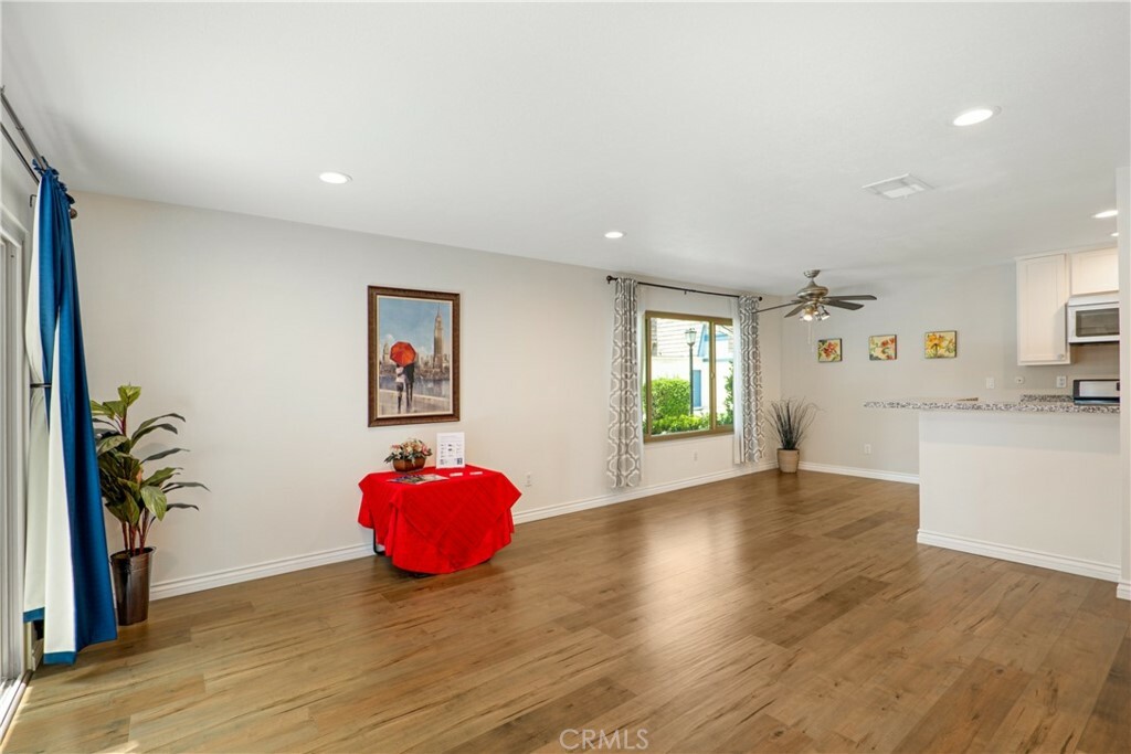 Property Photo:  407 N Park Vista Street D  CA 92806 