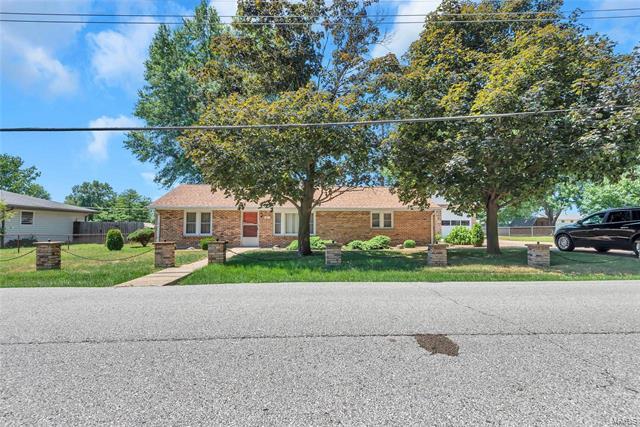 Property Photo: 1813 Oak Tree Street MO 63376