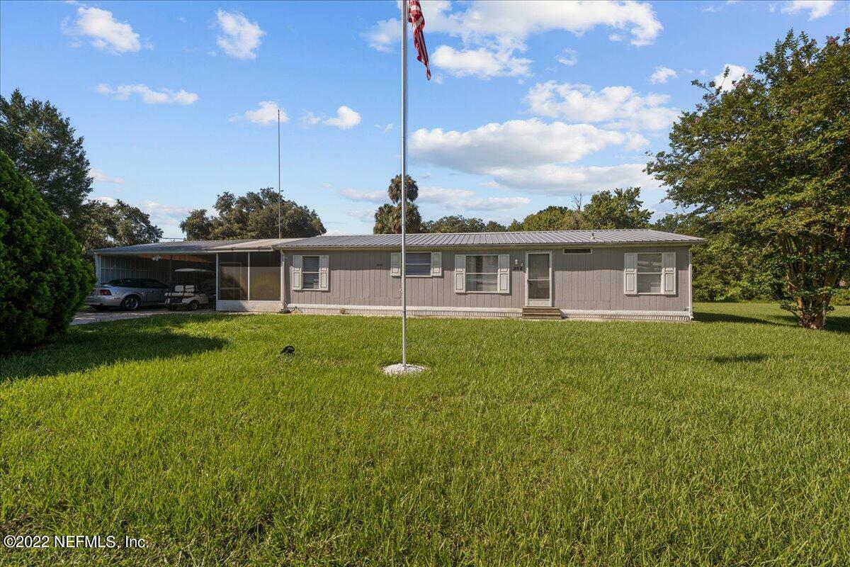 252 N Lake Drive  Crescent City FL 32112 photo