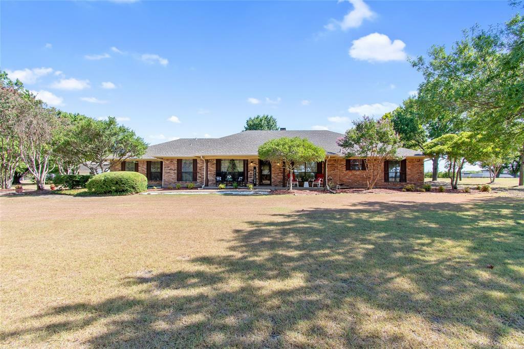 Property Photo:  2 Hickory Hill Street  TX 75002 