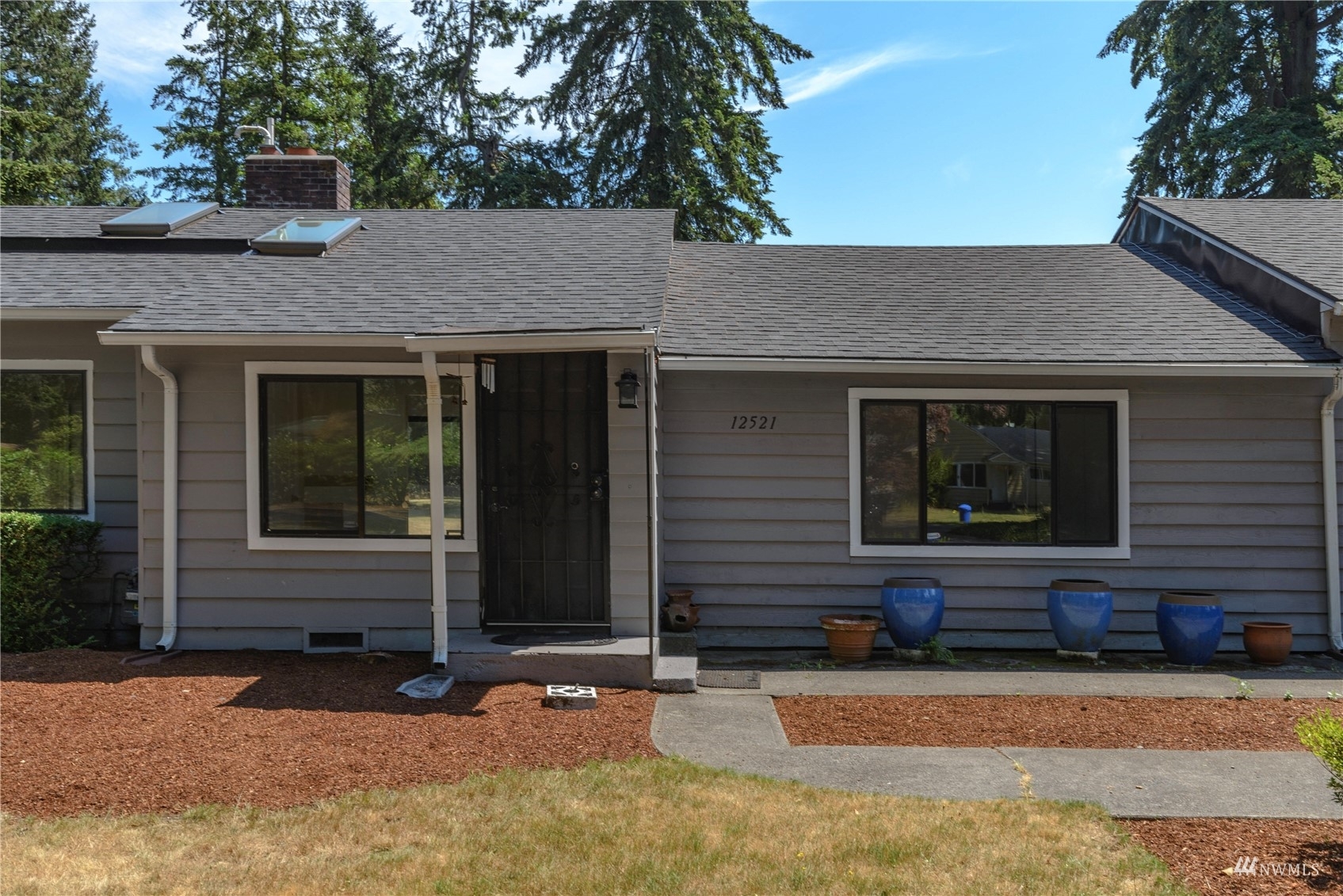 Property Photo:  12521 Glenwood Avenue SW  WA 98499 