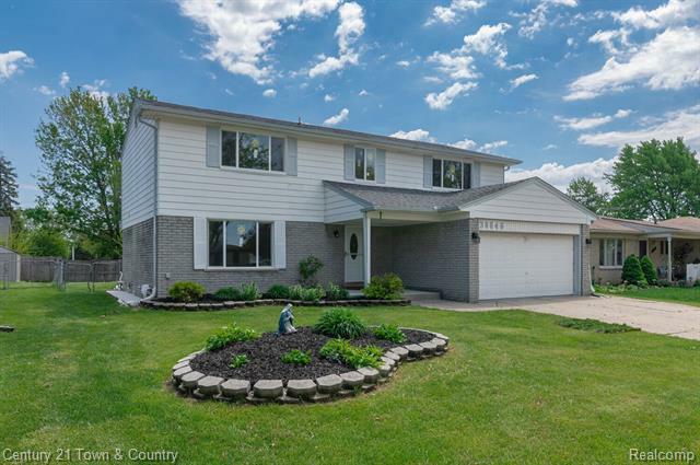 Property Photo:  39646 Forbes Drive  MI 48310 