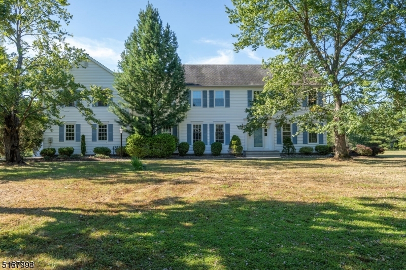 Property Photo:  10 Apple Tree Rd  NJ 08822 