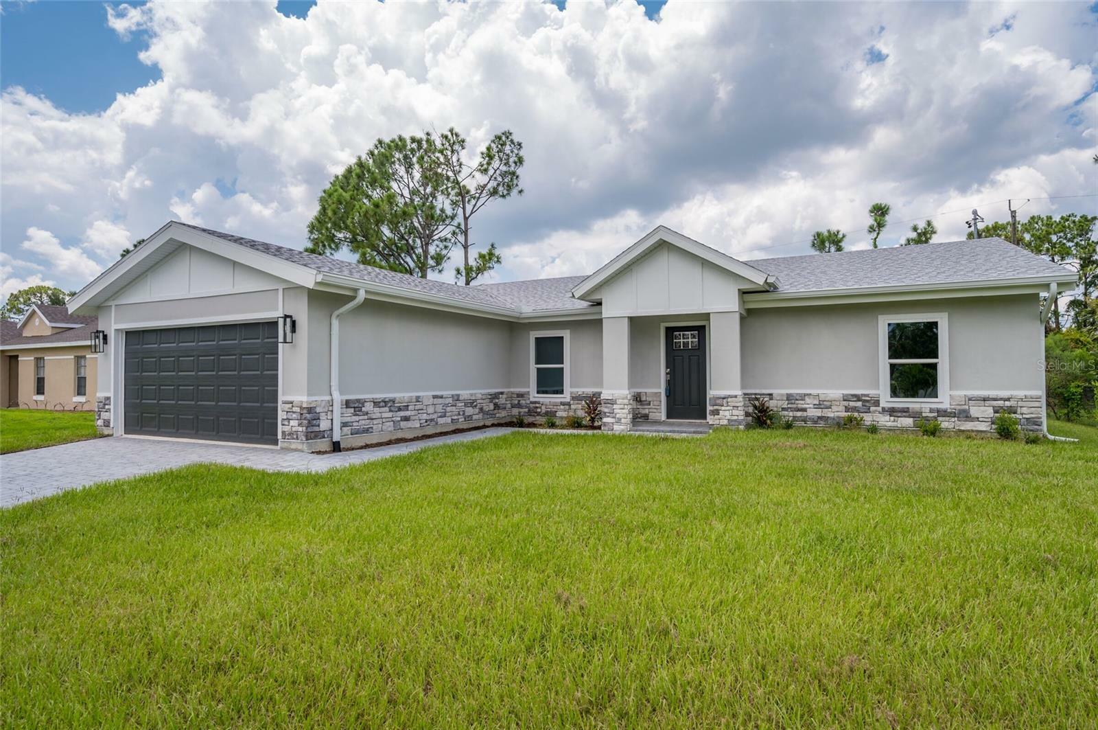 Property Photo: 3133 Monday Terrace FL 34286