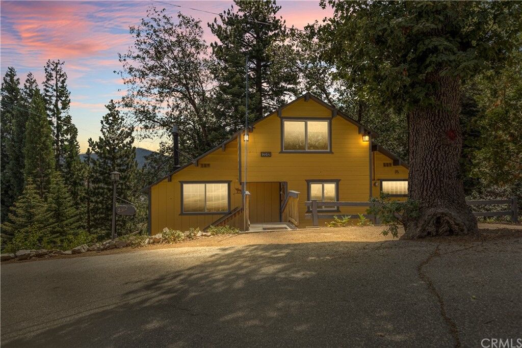 Property Photo:  2312 Deep Creek Drive  CA 92382 