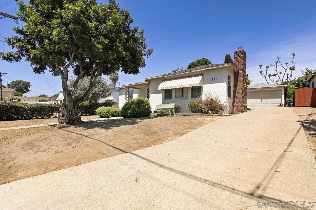 Property Photo:  171 Twin Oaks Cir  CA 91910 