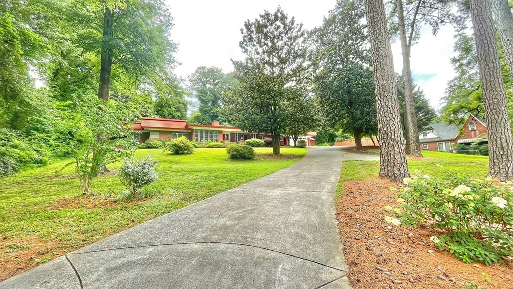 Property Photo:  903 Walnut Avenue  GA 30720 