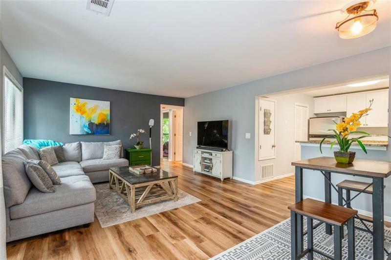 Property Photo: 2657 Lenox Road NE 184 N GA 30324