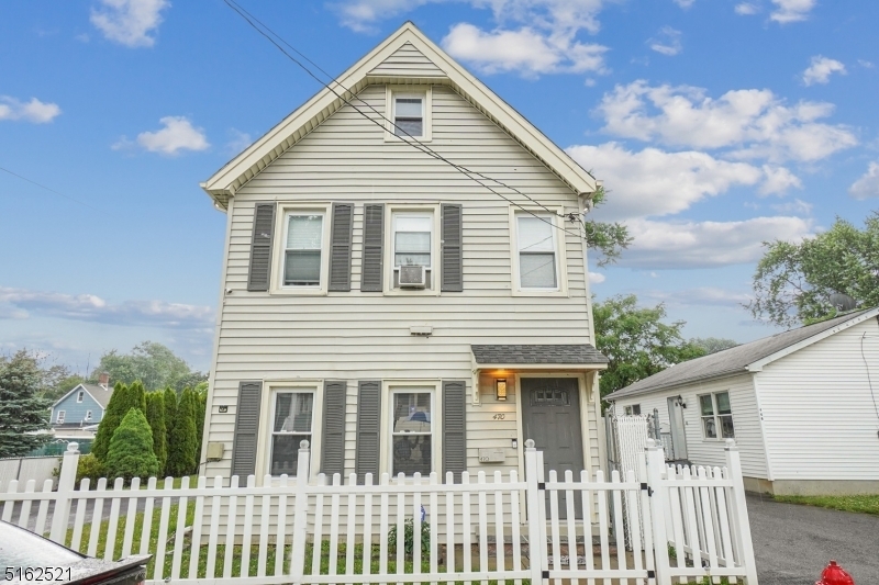 Property Photo:  470 Meade St  NJ 07050 