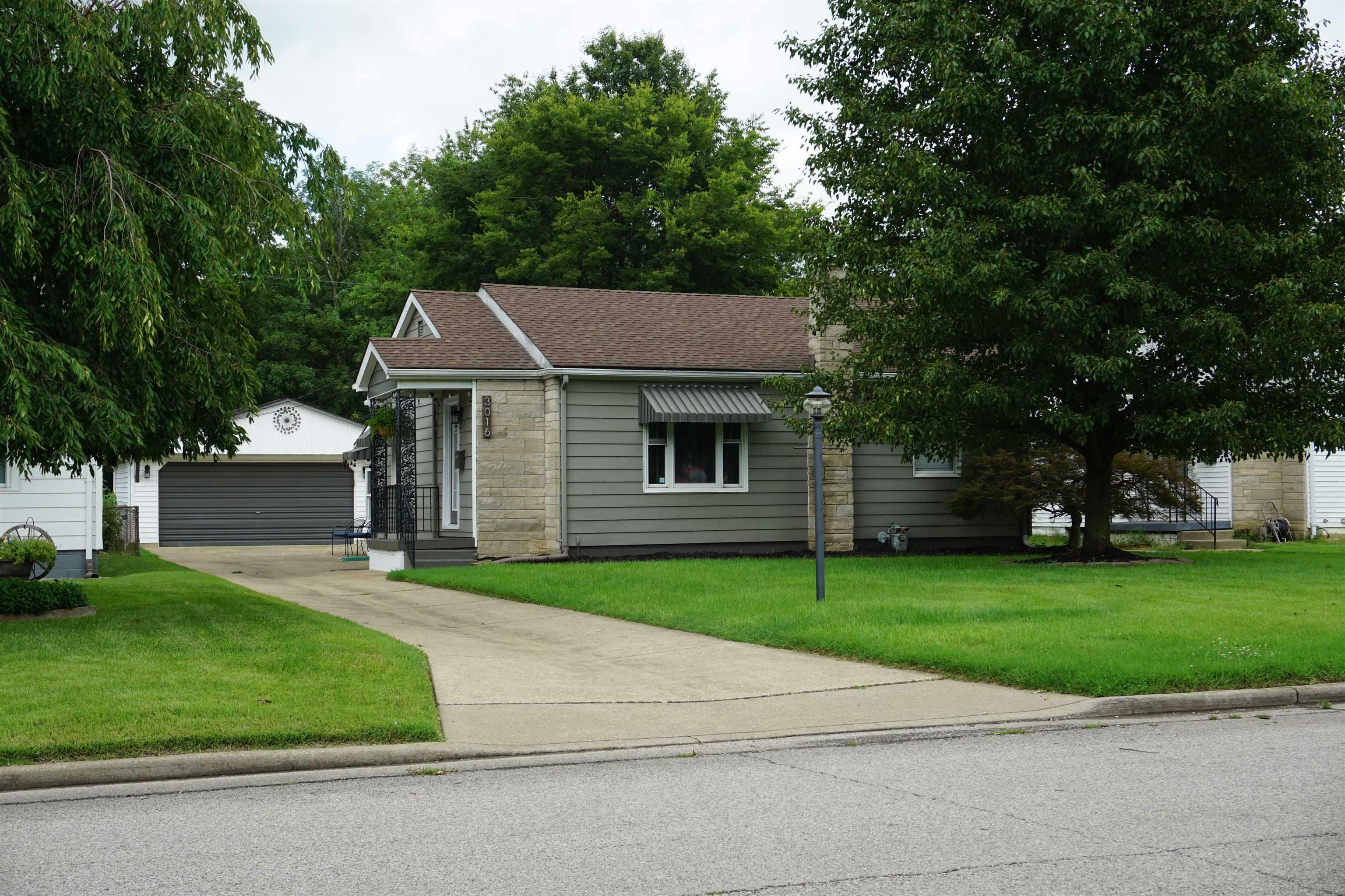 3016 Monroe Avenue  Evansville IN 47714 photo