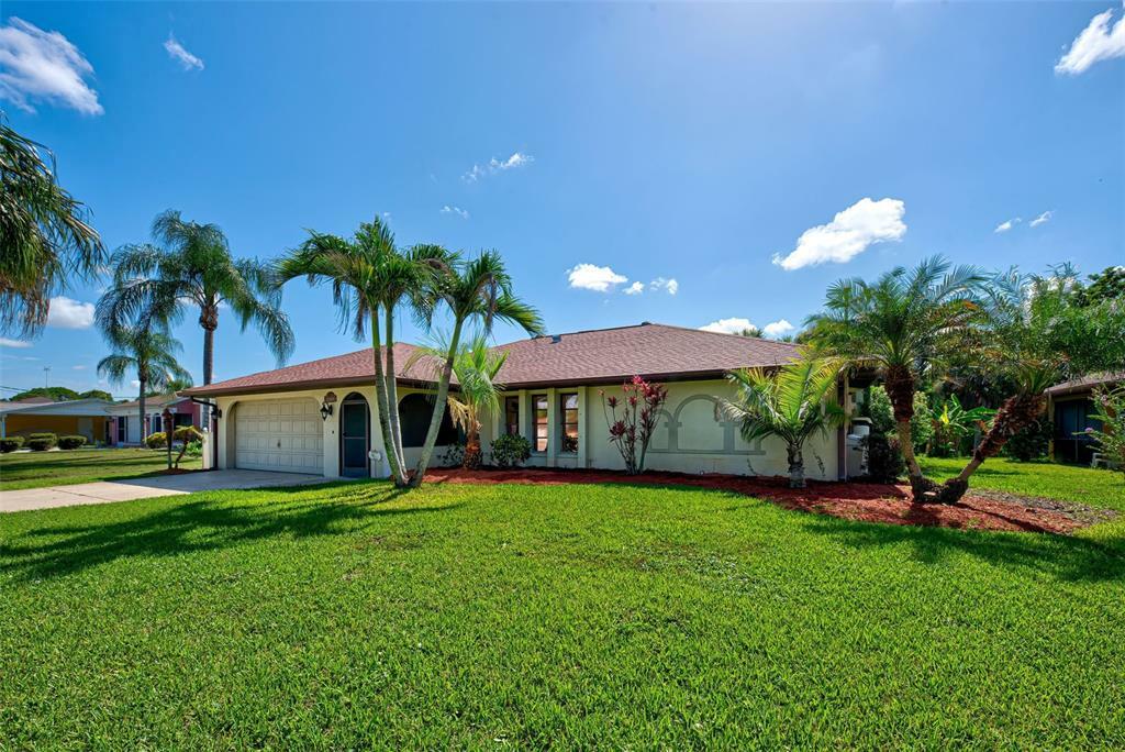 Property Photo:  1158 Yorkshire Street  FL 33952 