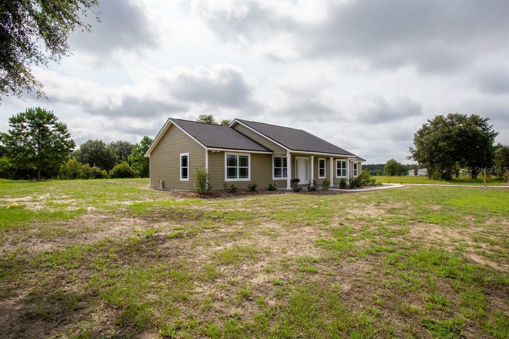 Property Photo:  4170 SW 128th Road  FL 32054 