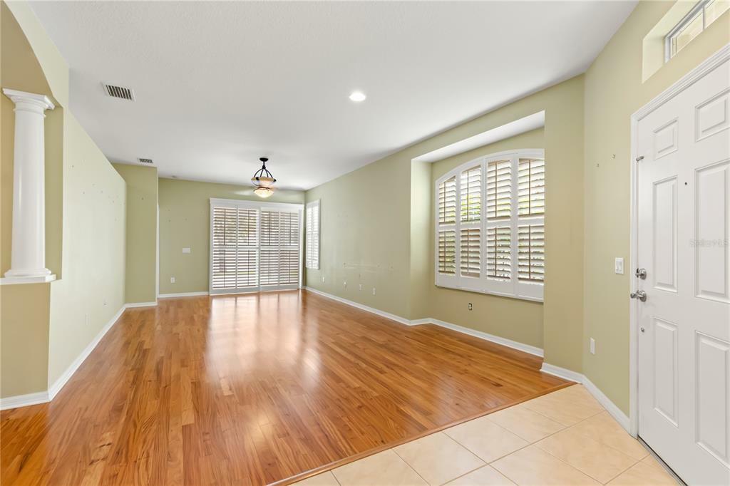 Property Photo:  3321 Chapel Creek Circle  FL 33544 