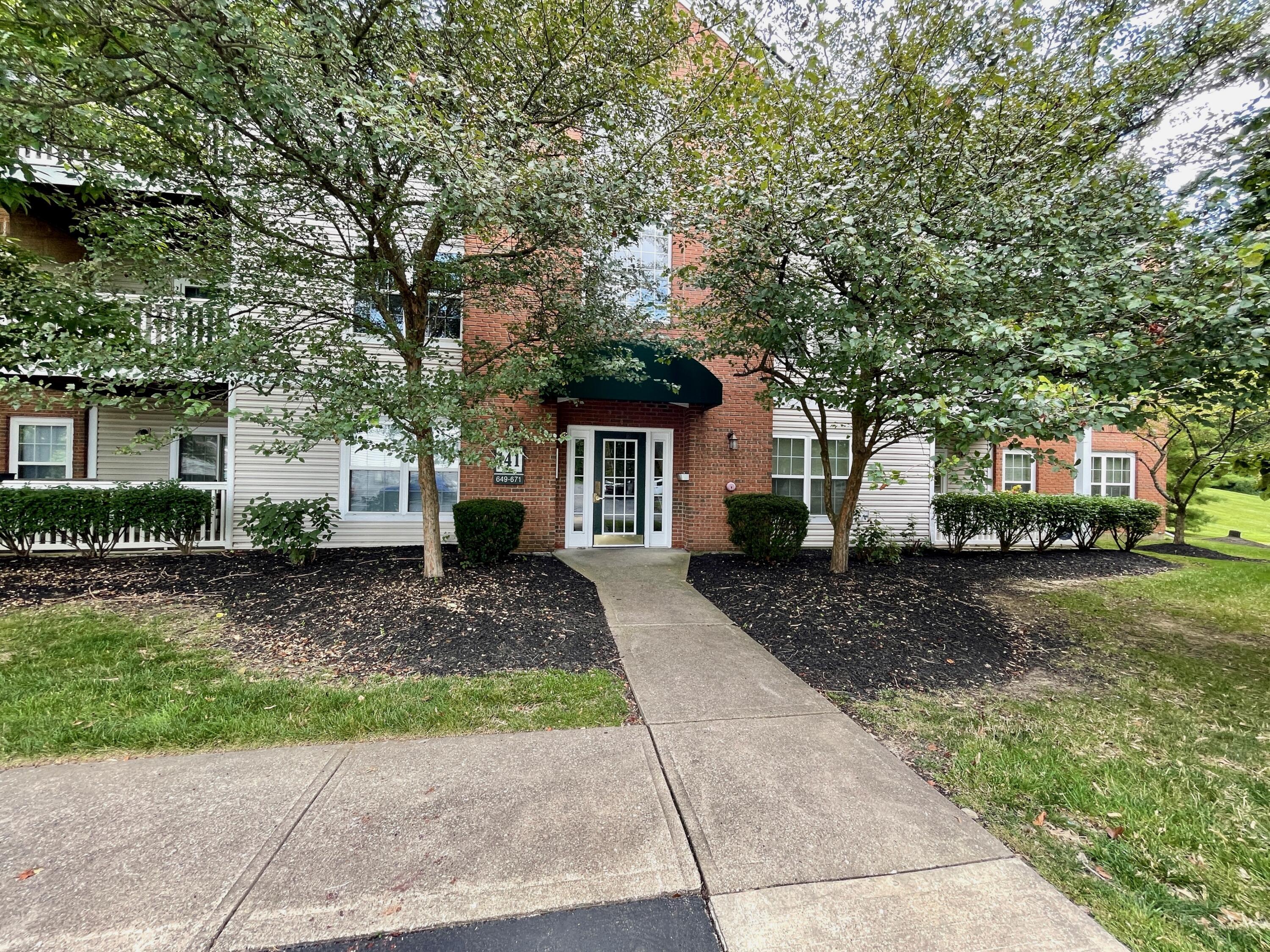Property Photo:  141 Stable Gate Lane  KY 41042 