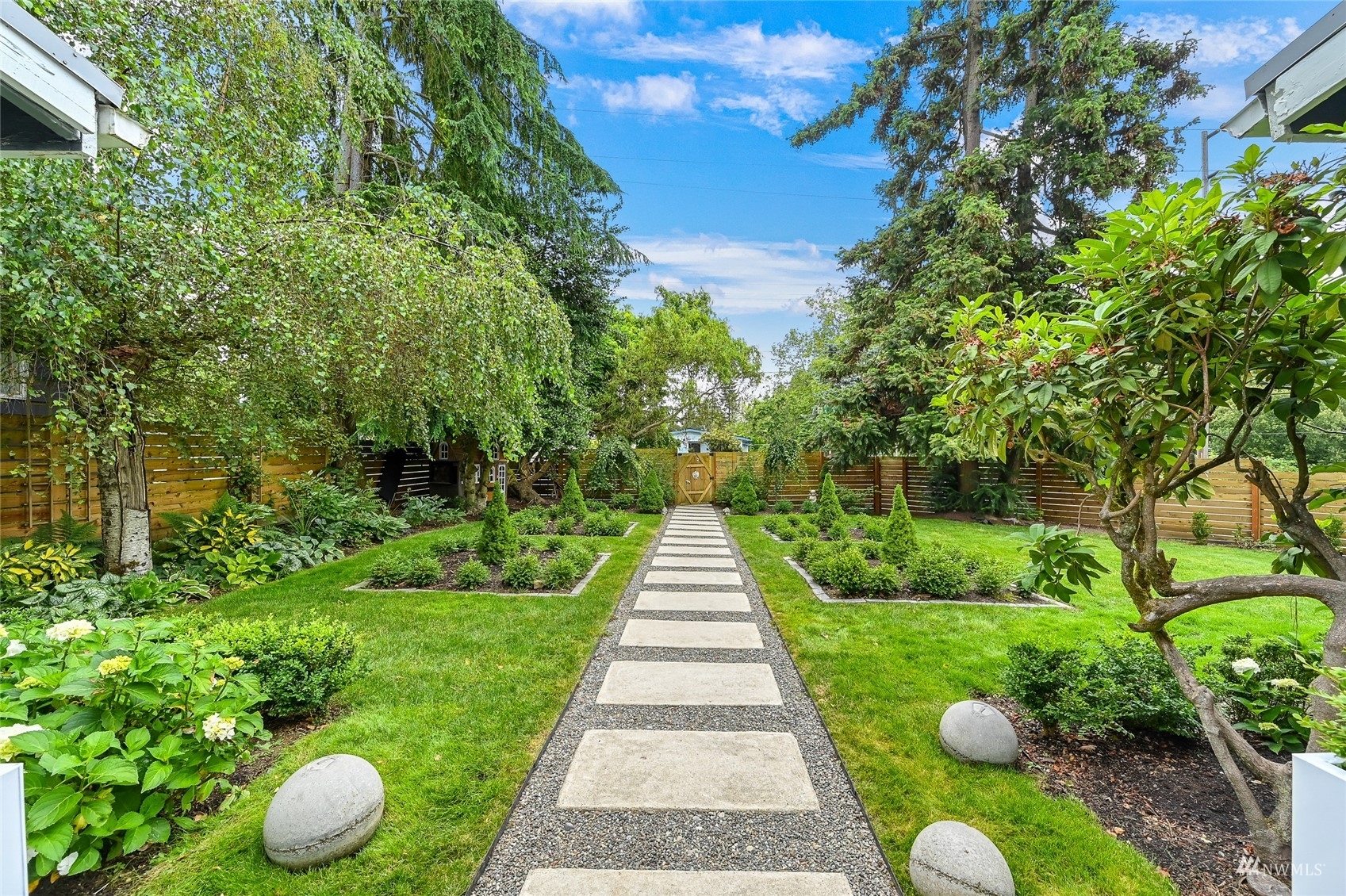 Property Photo: 1925 N 195th Street WA 98133