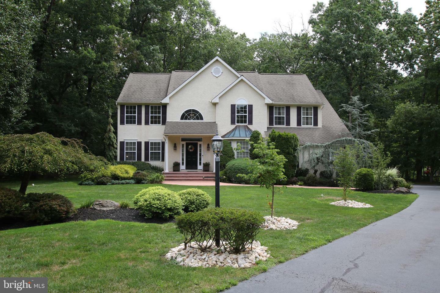 Property Photo:  15 Wilted Grass Trail  NJ 08088 