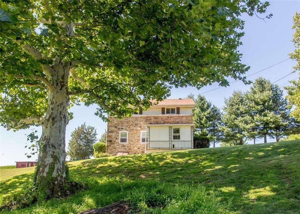 Property Photo:  2061 Springtown Hill Road  PA 18055 